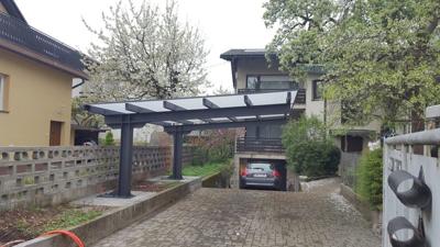 Moderni aluminijasti carport s PC ploščami - Prizma Slovenija